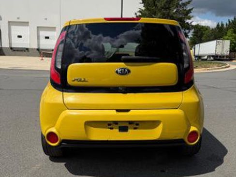 Used 2014 Kia Soul ! w/ Sun & Sound Package FWD image 5