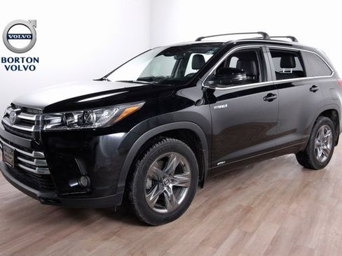 Used 2017 Toyota Highlander Limited image 1