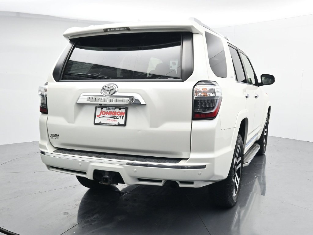 Used 2017 Toyota 4Runner Limited AWD/4WD image 6