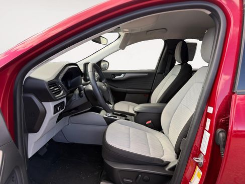 Used 2023 Ford Escape Active w/ Tech Pack #2 AWD/4WD image 9