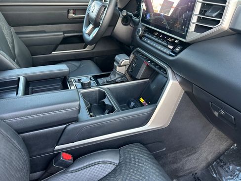 Used 2025 Toyota Tundra Limited image 14