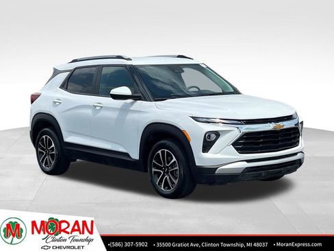Used 2026 Chevrolet TrailBlazer LT w/ Driver Confidence Package FWD image 9