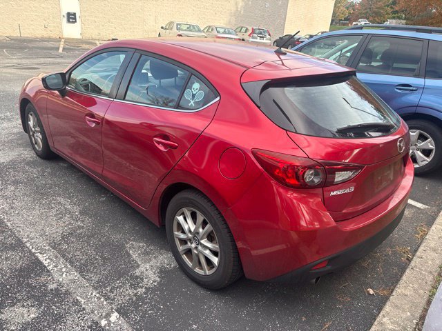 Used 2016 MAZDA MAZDA3 i Sport w/ Preferred Equipment Package FWD image 3