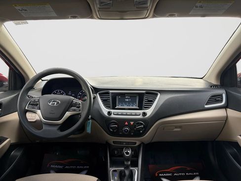 Used 2019 Hyundai Accent SE w/ Cargo Package FWD image 22