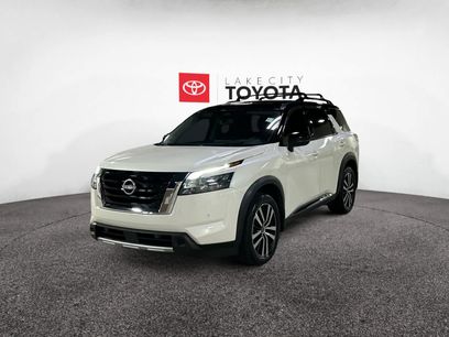 Used 2023 Nissan Pathfinder Platinum