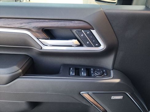 New 2025 GMC Sierra 2500 SLT w/ SLT Premium Package image 24