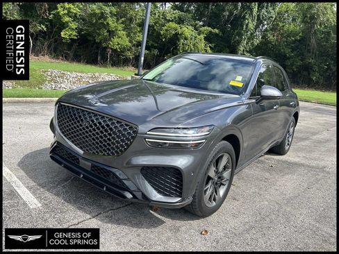 Used 2022 Genesis GV70 3.5T Sport w/ Sport Advanced Package AWD/4WD image 3