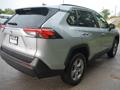 Used 2025 Toyota RAV4 XLE FWD image 5