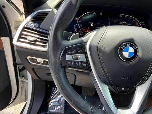 Used 2023 BMW X5 xDrive40i w/ Premium Package AWD/4WD image 11