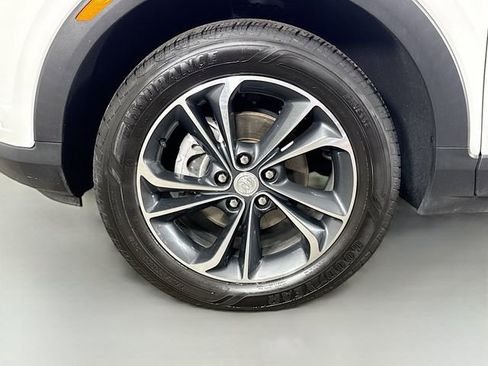 Used 2023 Buick Encore GX Select w/ Safety Package II AWD/4WD image 31