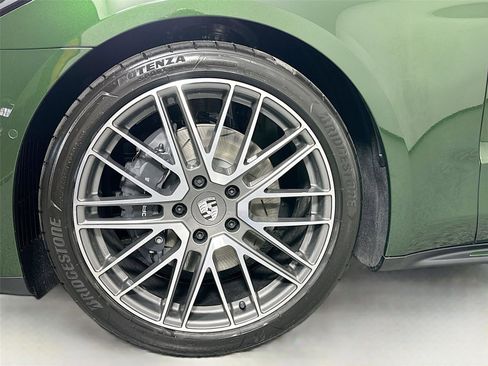 Certified 2026 Porsche Panamera image 11