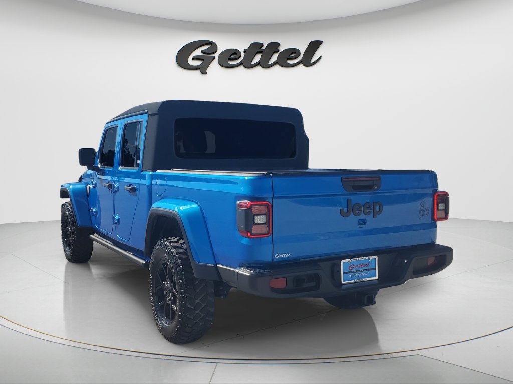 Used 2024 Jeep Gladiator Sport AWD/4WD image 7