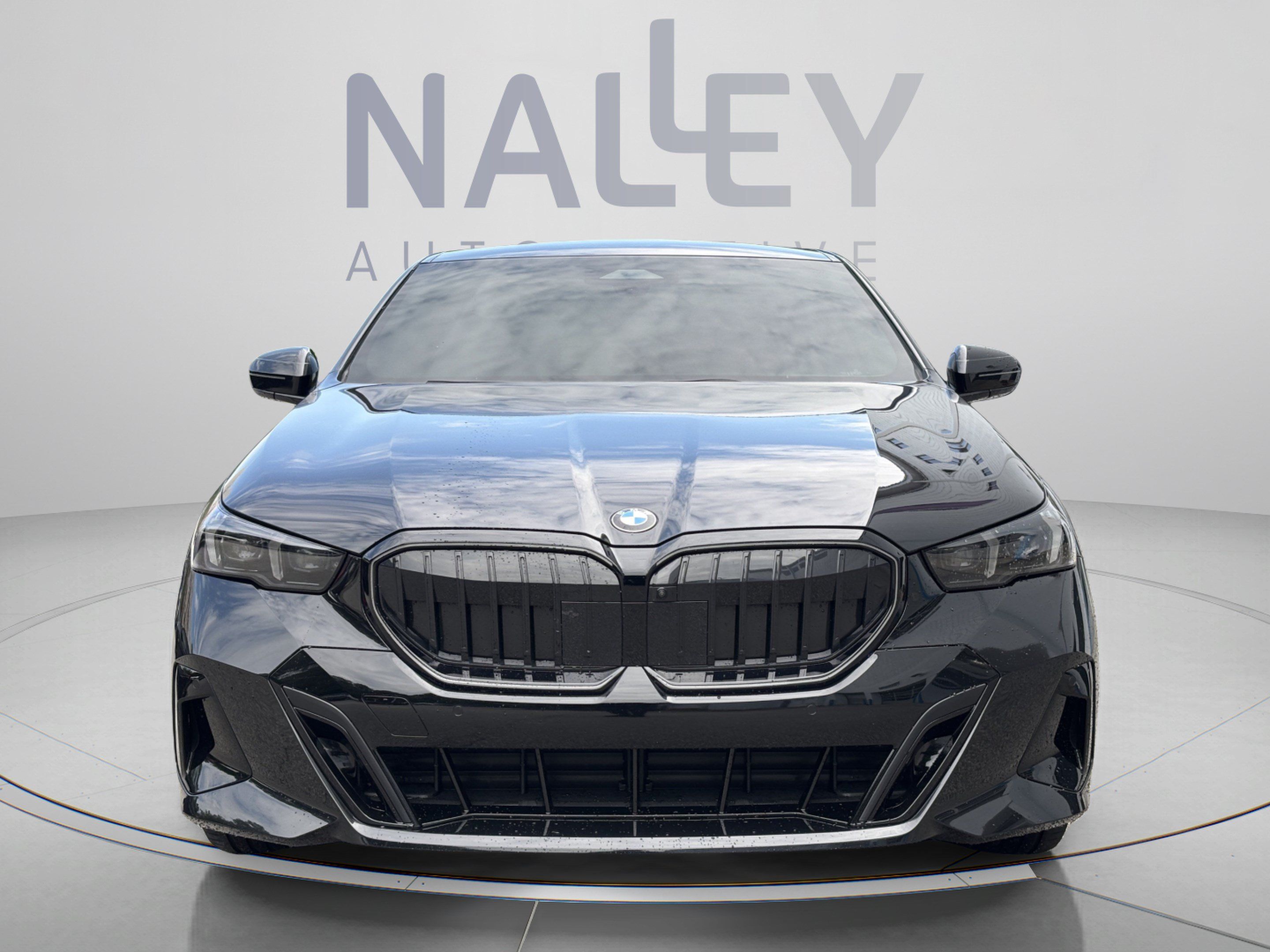 Used 2024 BMW 530i w/ M Sport Package RWD image 6