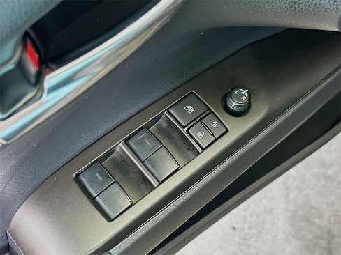 Used 2024 Toyota Camry SE image 20