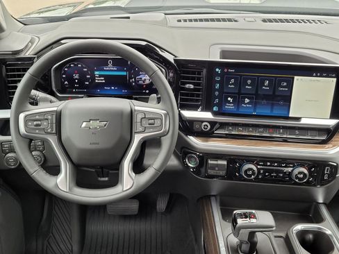 New 2026 Chevrolet Silverado 1500 LT Trail Boss w/ LT Trail Boss Premium Package AWD/4WD image 11