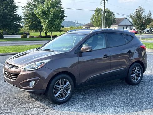 Used 2014 Hyundai Tucson SE AWD/4WD image 3