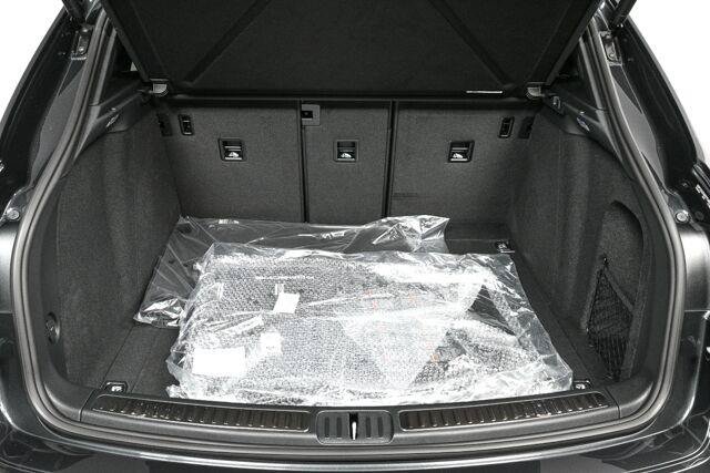 Certified 2026 Porsche Macan AWD/4WD image 31