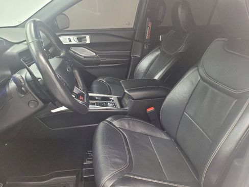 Used 2020 Ford Explorer ST w/ ST Street Pack image 17