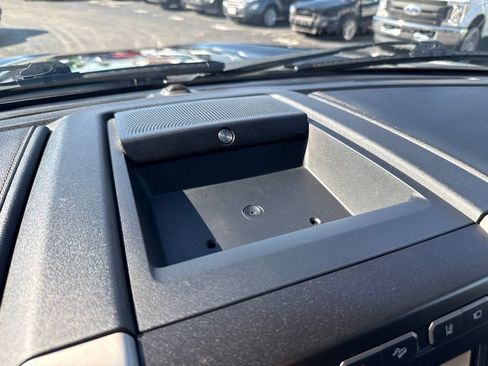 Used 2020 Ford F350 Platinum w/ FX4 Off-Road Package AWD/4WD image 23