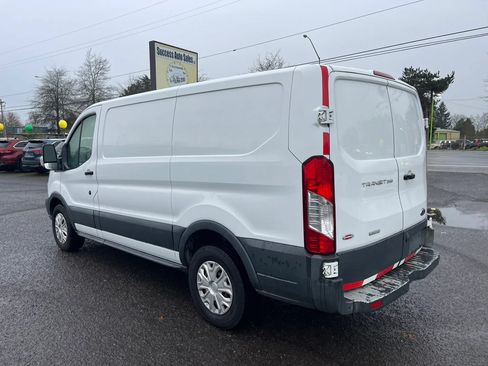 Used 2018 Ford Transit 250 130 Low Roof w/ Exterior Upgrade Package RWD image 4