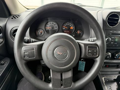 Used 2016 Jeep Patriot Sport w/ Power Value Group AWD/4WD image 22
