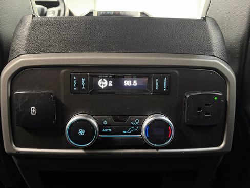 Used 2018 Ford Expedition Max XLT w/ Equipment Group 202A image 19