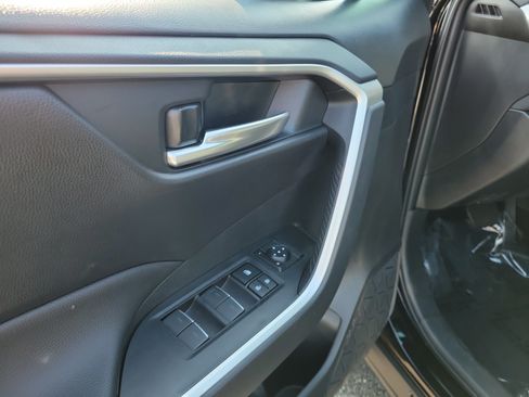Used 2024 Toyota RAV4 XLE w/ Convenience Package AWD/4WD image 18
