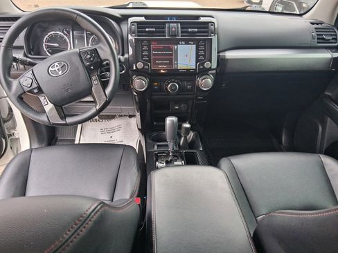 Used 2021 Toyota 4Runner Venture image 11