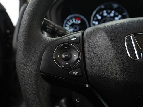 Used 2016 Honda HR-V EX image 24