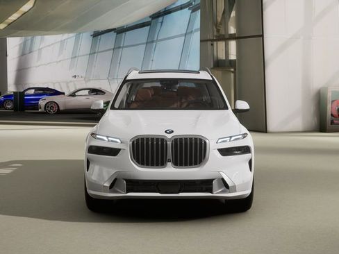 Used 2026 BMW X7 xDrive40i w/ Premium Package image 30