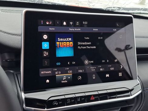 New 2026 Jeep Compass Latitude image 11