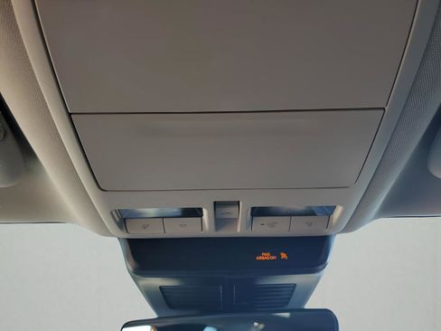 Used 2025 MAZDA CX-50 AWD 2.5 Hybrid w/ Premium Pkg image 41