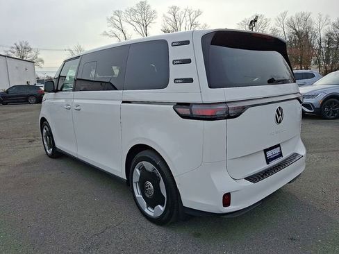 New 2025 Volkswagen ID. Buzz Pro S image 3