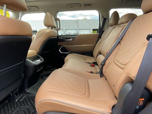 Used 2026 INFINITI QX80 Luxe AWD/4WD image 36