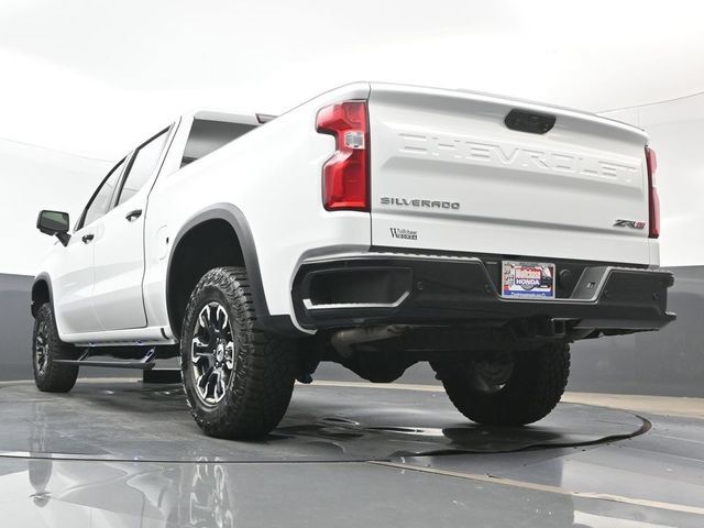 Used 2025 Chevrolet Silverado 1500 ZR2 w/ Technology Package AWD/4WD image 25