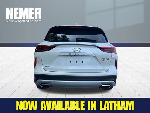 Used 2020 INFINITI QX50 Essential w/ Convenience Package AWD/4WD image 3