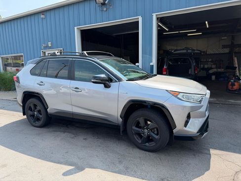 Used 2020 Toyota RAV4 XSE AWD/4WD image 5