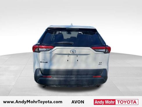 Used 2022 Toyota RAV4 LE image 6