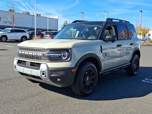 Used 2025 Ford Bronco Sport Badlands w/ Badlands Tech Package image 3