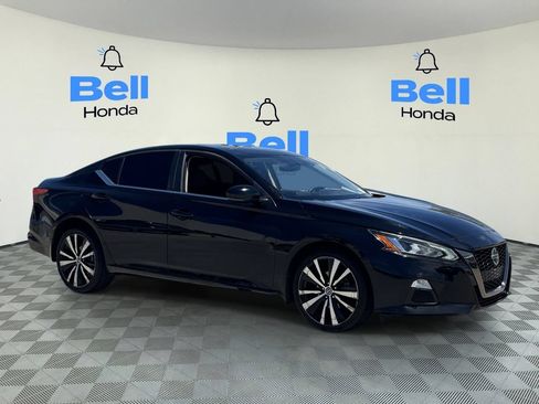 Used 2019 Nissan Altima 2.5 SR w/ SR Premium Package AWD/4WD image 6