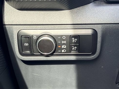 Used 2024 Ford Mustang EcoBoost image 24