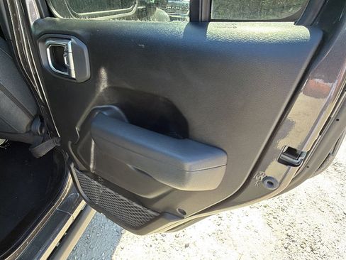 Used 2025 Jeep Wrangler Unlimited Sport S 4xe AWD/4WD image 20