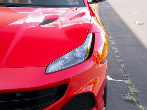Used 2023 Ferrari Portofino M RWD image 26