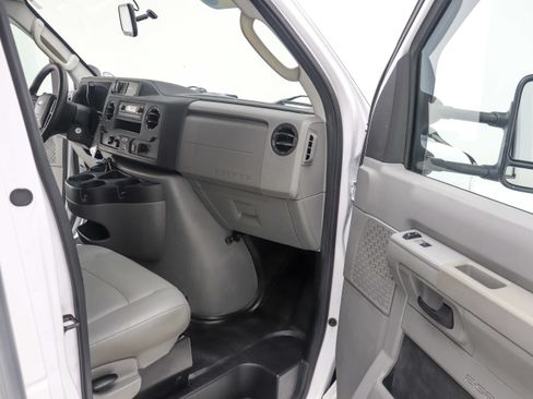 Used 2023 Ford E-450 and Econoline 450 Super Duty w/ Power Windows & Locks Group RWD image 18