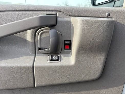 Used 2024 GMC Savana 2500 w/ Driver Convenience Package image 28
