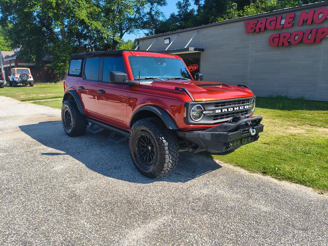 Used 2022 Ford Bronco Black Diamond AWD/4WD image 2