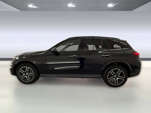 New 2026 Mercedes-Benz GLC 300 image 2