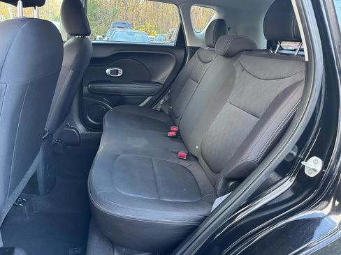 Used 2016 Kia Soul FWD image 21