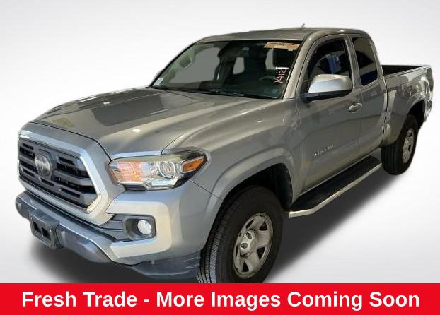 Used 2018 Toyota Tacoma SR5 RWD image 1