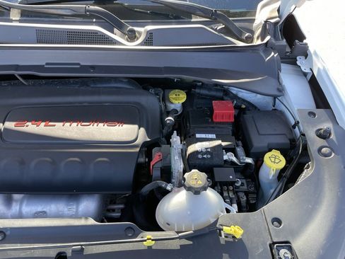 Used 2022 Jeep Compass Trailhawk w/ Trailhawk Convenience Group image 38